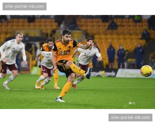 保级生死战前瞻:伯恩利坐镇主场迎战直接竞争对手诺丁汉森林。 保级生死战前瞻:伯恩利坐镇主场迎战直接竞争对手诺丁汉森林。